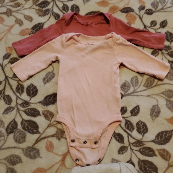 0-3 M Baby Girl Long Sleeve Onsies - Picture 3 of 6